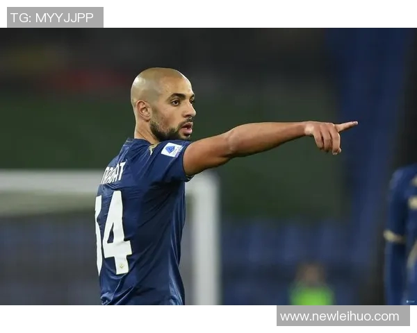 内马尔选择低调风格粉白色LV外套售价4300镑搭配面罩引关注