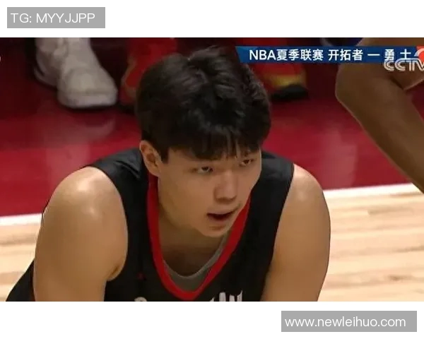 比卢普斯称赞杨瀚森篮板表现强调球队需加强篮下防守力度