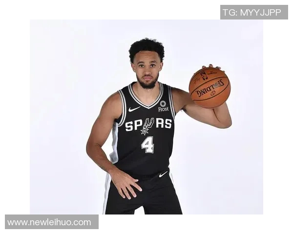 德里克怀特自信满满夏季训练让球队有望实现突破与成功